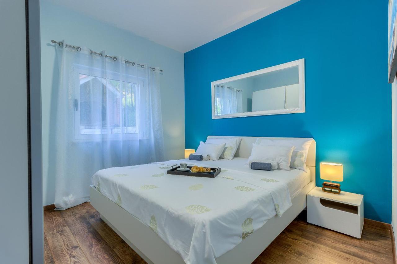 Apartments Pepa Podstrana Luaran gambar