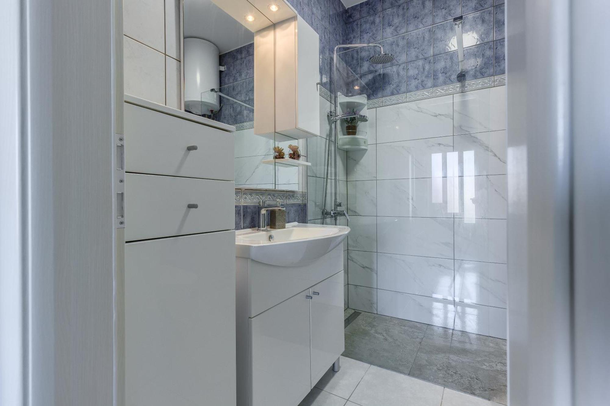 Apartments Pepa Podstrana Bilik gambar