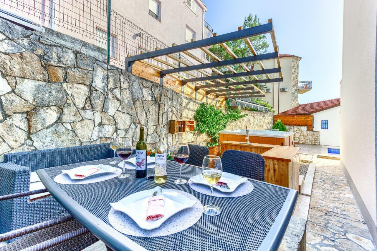 Apartments Pepa Podstrana Luaran gambar
