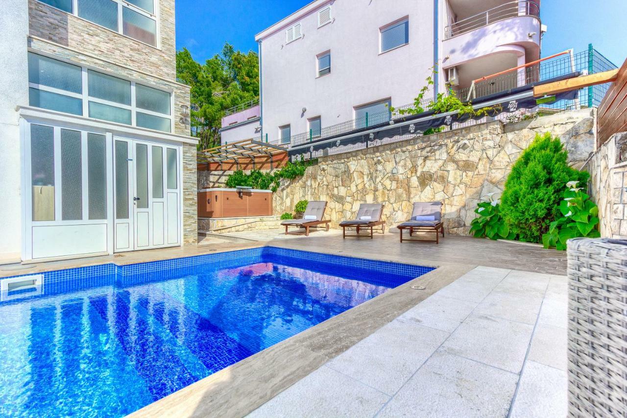 Apartments Pepa Podstrana Luaran gambar